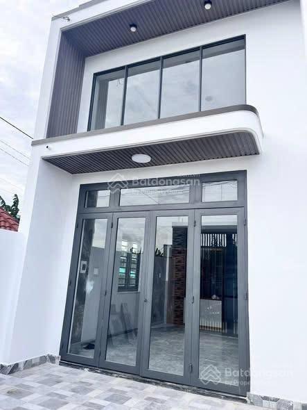 Chính chủ em bán nhà 80m2, đường 8m dọn vào ở ngay, chỉ hơn 1 tỉ, tại tân triều, đồng nai