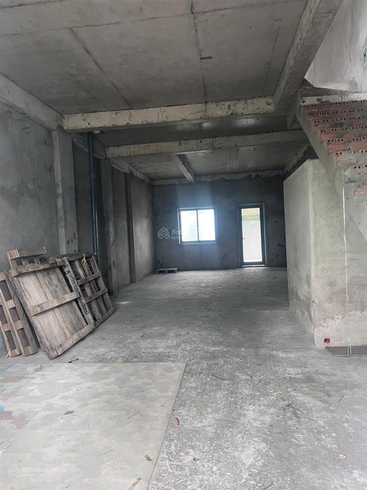 Bán nhà liền kề kdc river park, 2 mặt tiền, sát global city, dt90m2,  giá 15 tỷ/căn