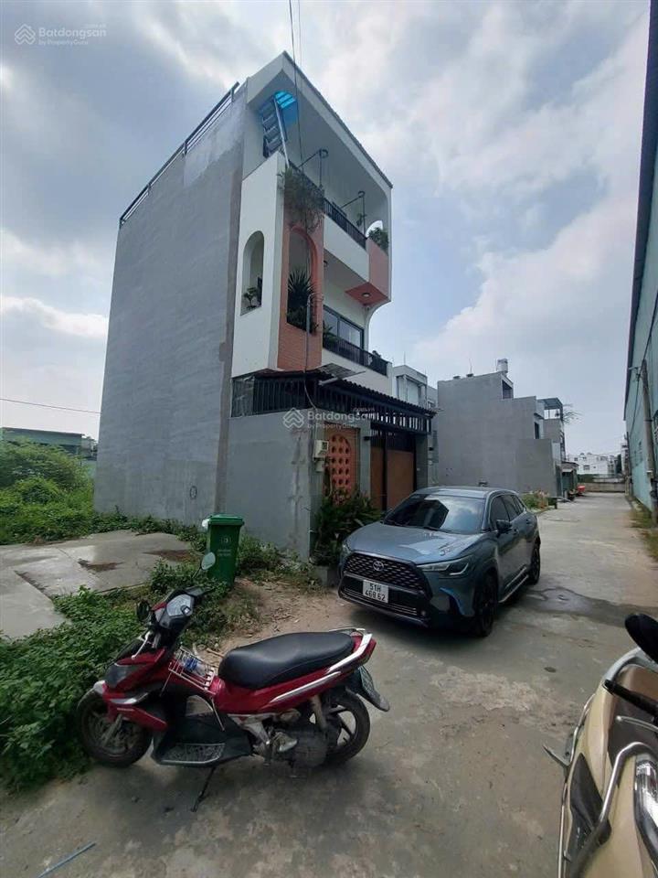 Bán đất hẻm 95 bưng ông thoàn, phú hữu q9  50m2  đường 6m ô tô  giá 4,2 tỷ