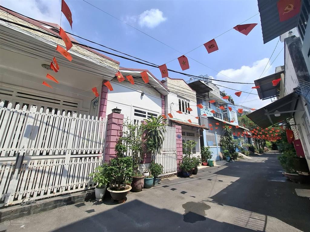 Bán 89m2 chỉ 6,5 tỷ ngay tây hòa, kế bên xa lộ hà nội