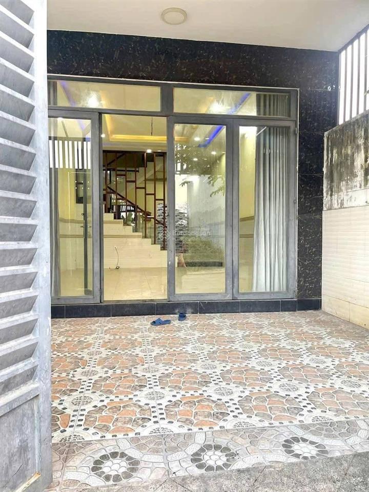 Ngộp bank bán gấp nhà 90m2, 3 tầng ngang 5m chỉ 5,3 tỷ