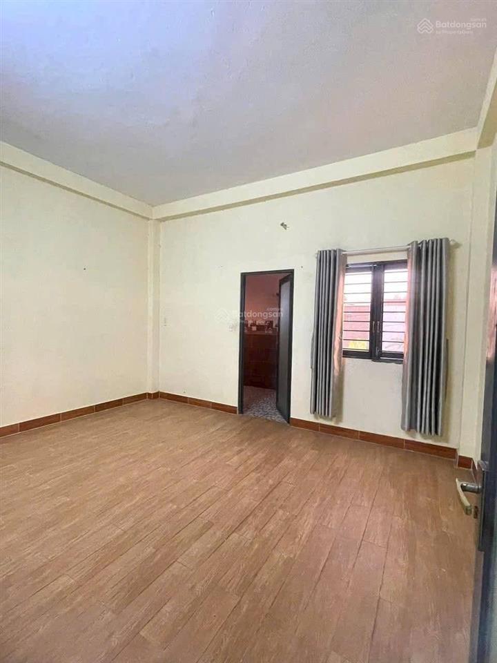 Ngộp bank bán gấp nhà 90m2, 3 tầng ngang 5m chỉ 5,3 tỷ