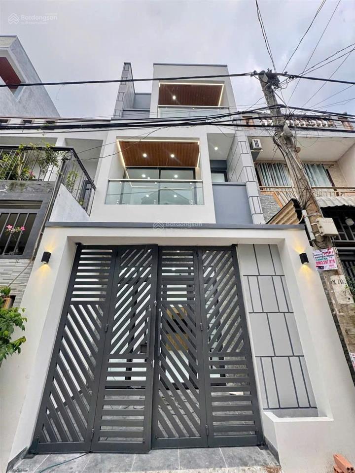 Bán gấp nhà 2 lầu mới tinh giá cực tốt, ngay chợ long trường