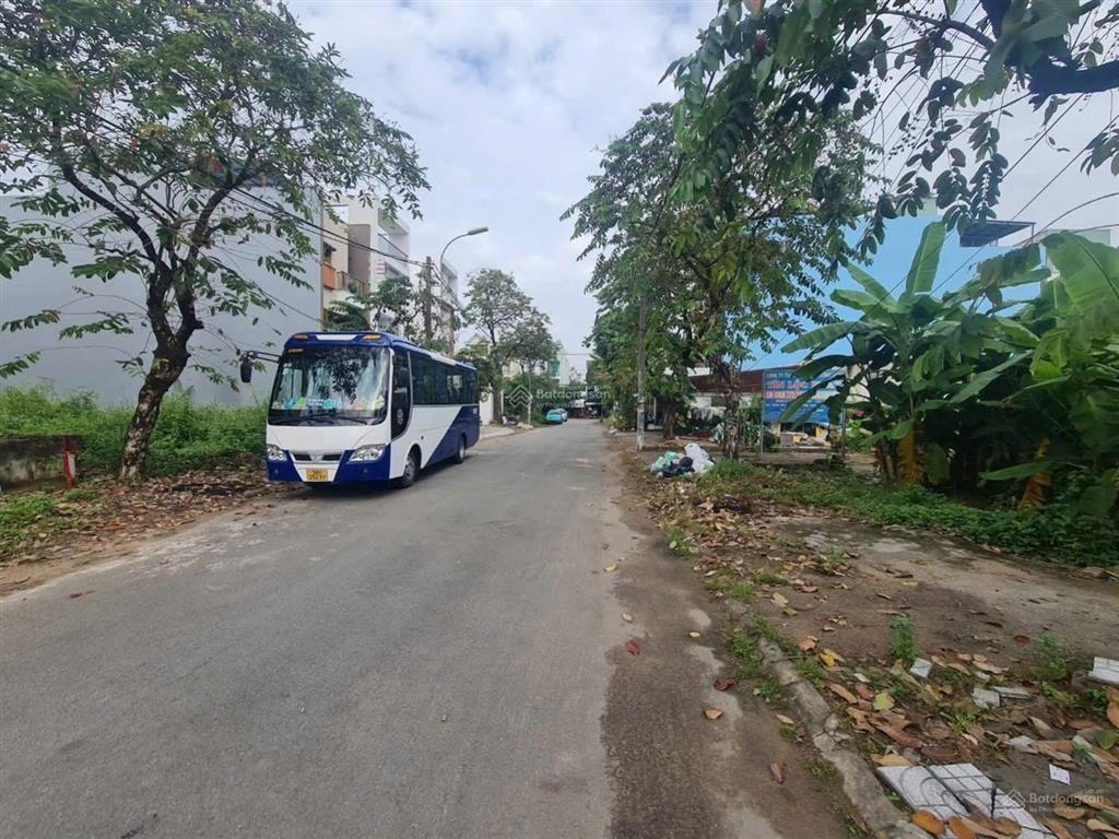 Bán 110m2 kế bên global city chỉ 10,5 tỷ, đường thông 11m
