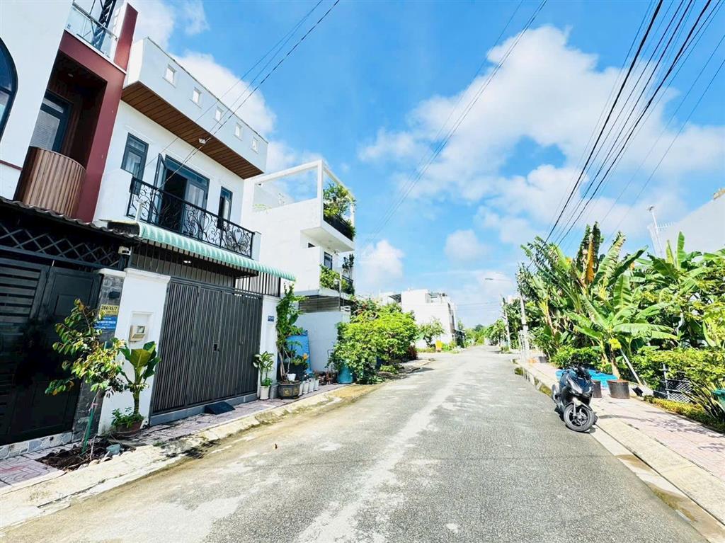 Giảm 500tr bán gấp 50m2 chỉ 2,4 tỷ ngay long thuận quận 9 cũ