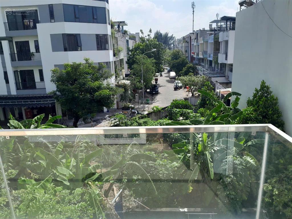 Siêu phẩm 3 mặt tiền liên phường kế global city  nhà 3 tầng, view công viên, sổ hồng riêng