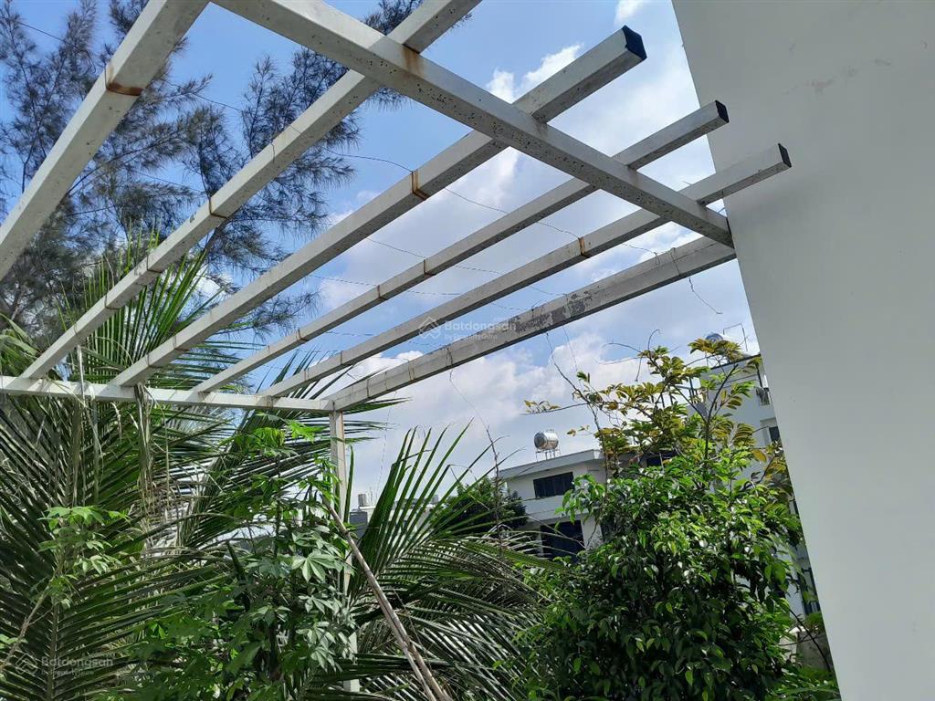 Siêu phẩm 3 mặt tiền liên phường kế global city  nhà 3 tầng, view công viên, sổ hồng riêng