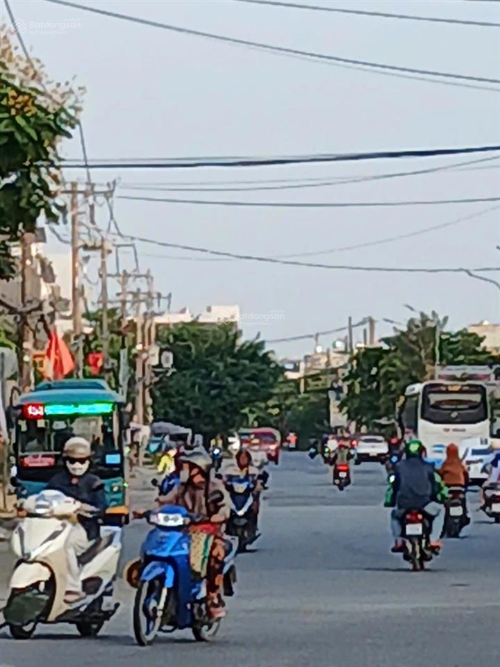 Hiếm có 156m2 mặt tiền bưng ông thoàn, sát global city  giảm 300 triệu