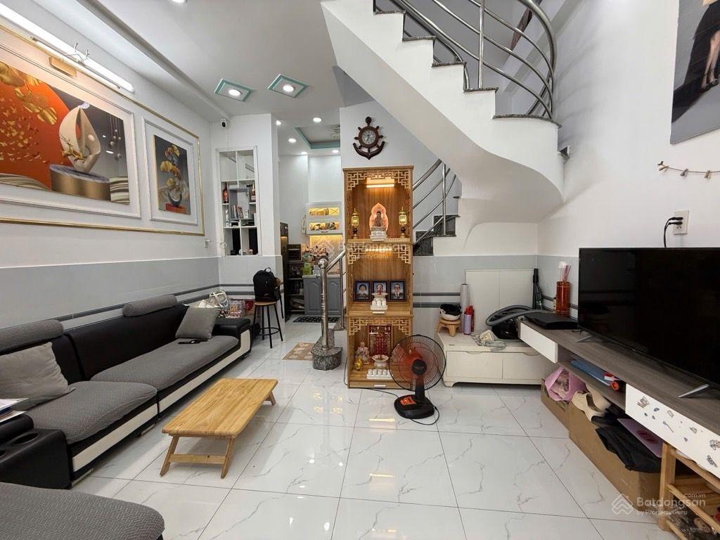 Bán nhà bến vân đồn quận 4  32m2  bề ngang 4m  chỉ 3 tỷ nhỉnh  nhà sạch đẹp ở ngay