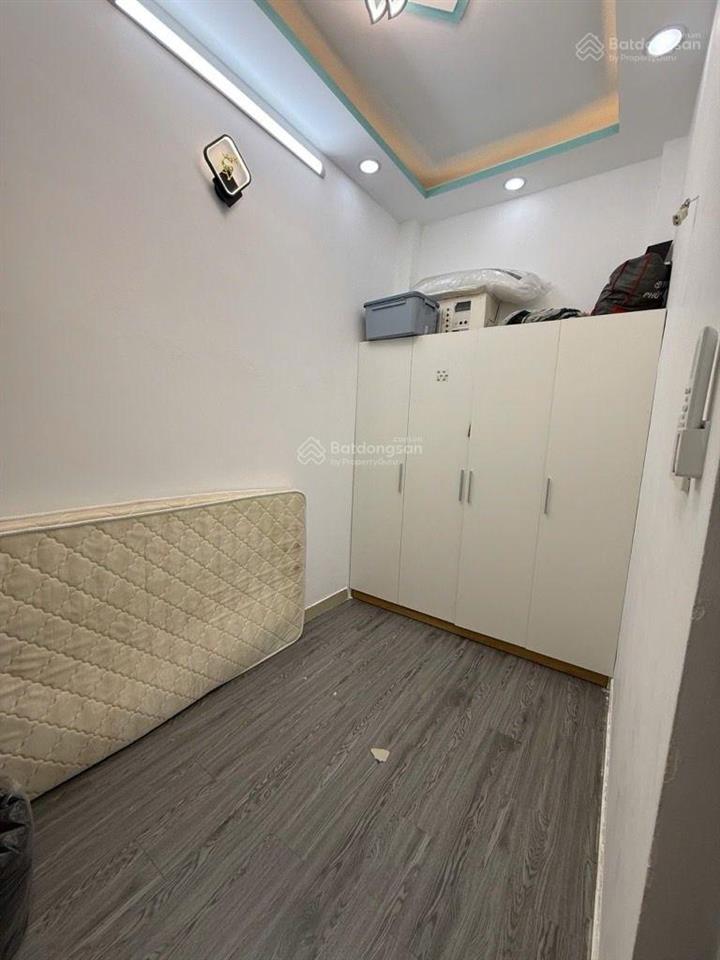 Bán nhà bến vân đồn quận 4  32m2  bề ngang 4m  chỉ 3 tỷ nhỉnh  nhà sạch đẹp ở ngay