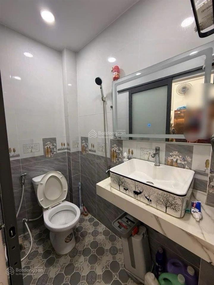 Bán nhà bến vân đồn quận 4  32m2  bề ngang 4m  chỉ 3 tỷ nhỉnh  nhà sạch đẹp ở ngay