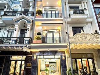 Nhà phố 3 tầng siêu đẹp full nội thất đầy đủ
