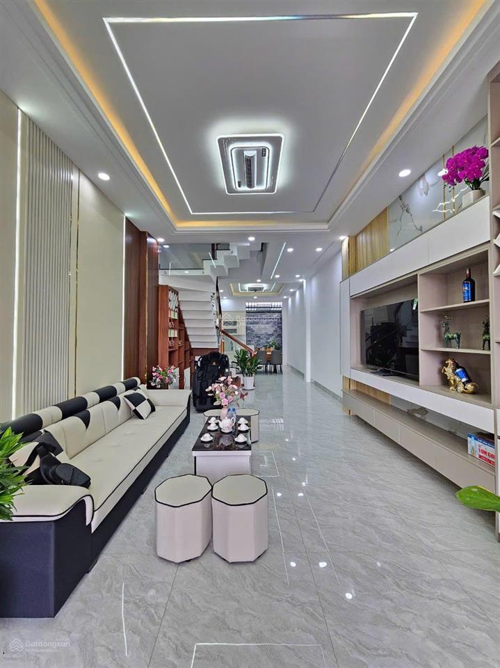 Nhà phố 3 tầng lầu siêu đẹp, sổ hoàn công. full nội thất, 71m tại phú hồng thịnh 8