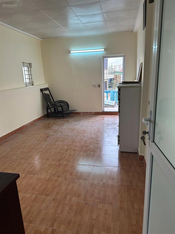 Bán nhà minh khai  hai bà trưng, 4 tầng, gần phố, ở ngay, giá tốt nhất