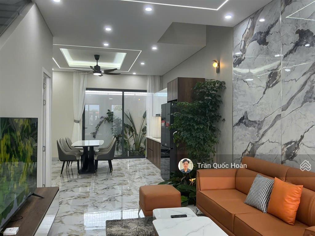 Bán nhà 1 trệt 2 lầu1 tum, 4pn5wc, khu tái định cư 10ha vũng tàu, 79,2m2 giá 9,999 tỷ