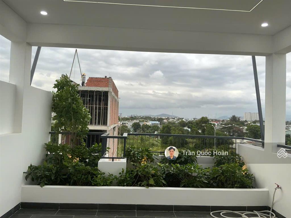 Bán nhà 1 trệt 2 lầu1 tum, 4pn5wc, khu tái định cư 10ha vũng tàu, 79,2m2 giá 9,999 tỷ