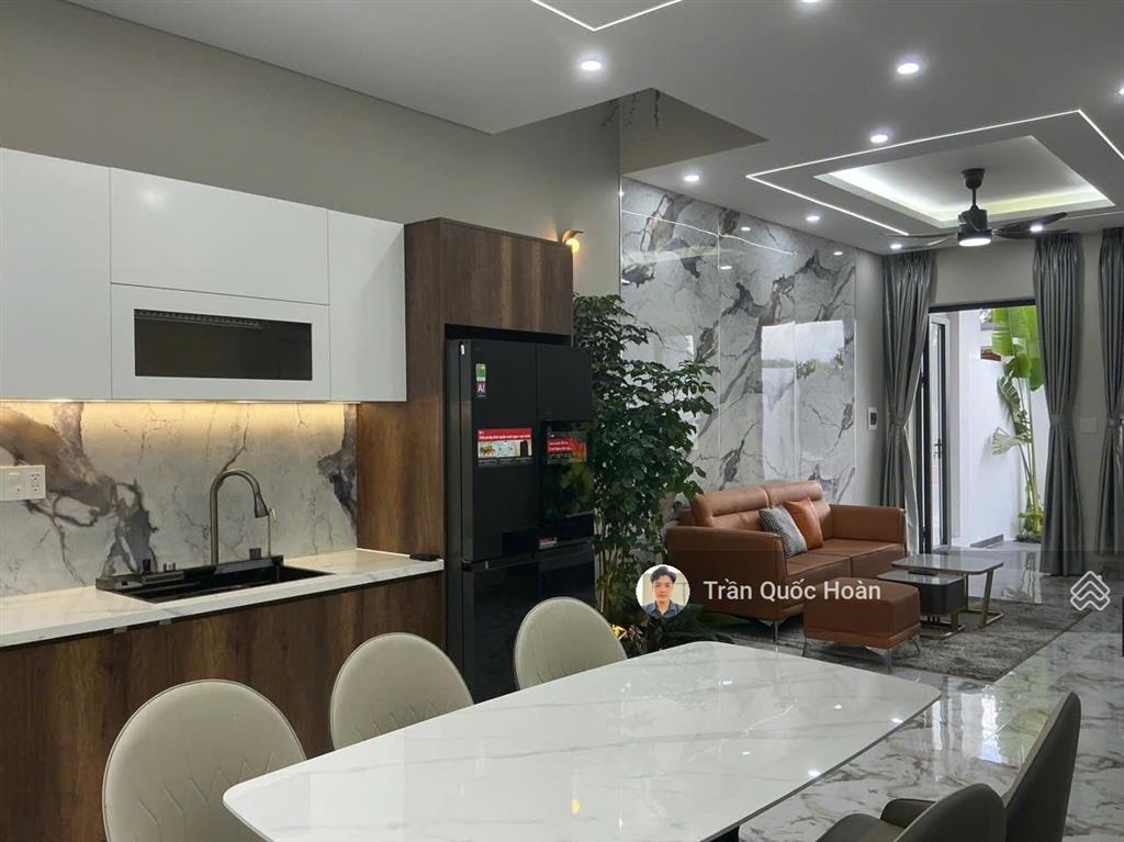 Bán nhà 1 trệt 2 lầu1 tum, 4pn5wc, khu tái định cư 10ha vũng tàu, 79,2m2 giá 9,999 tỷ