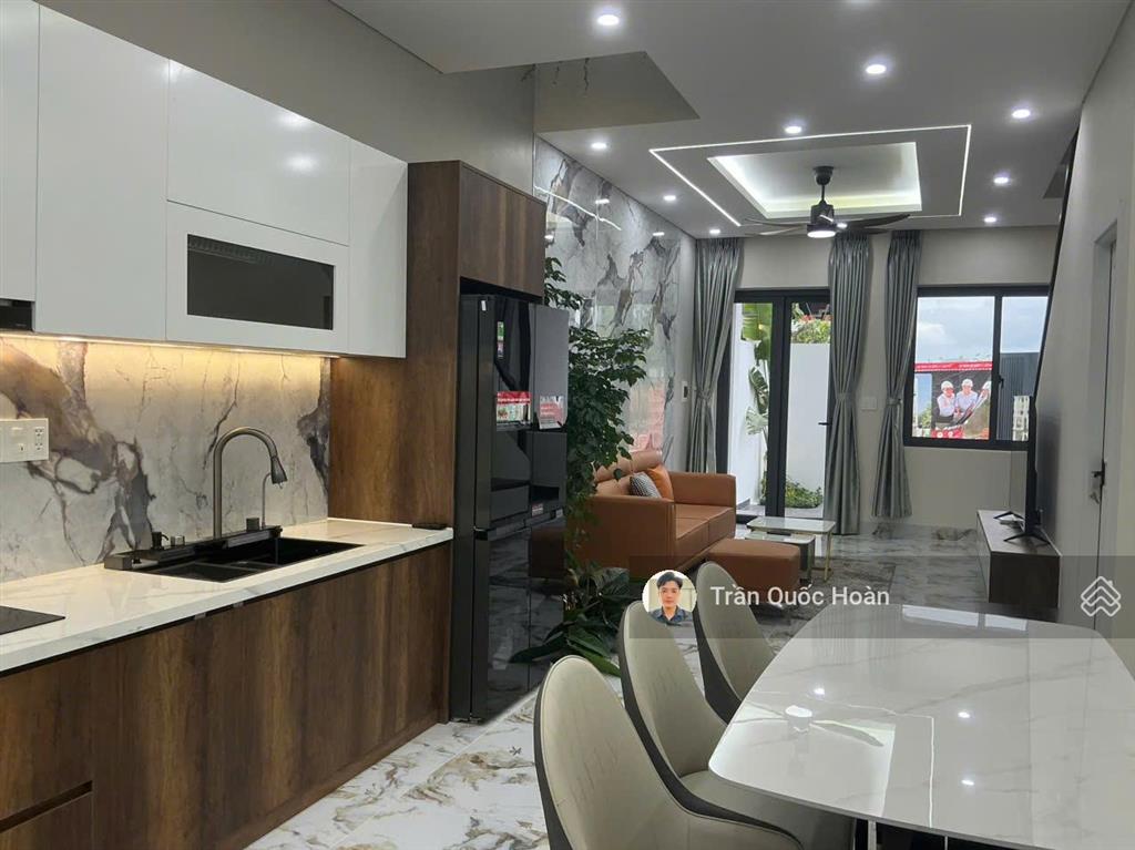 Bán nhà 1 trệt 2 lầu1 tum, 4pn5wc, khu tái định cư 10ha vũng tàu, 79,2m2 giá 9,999 tỷ