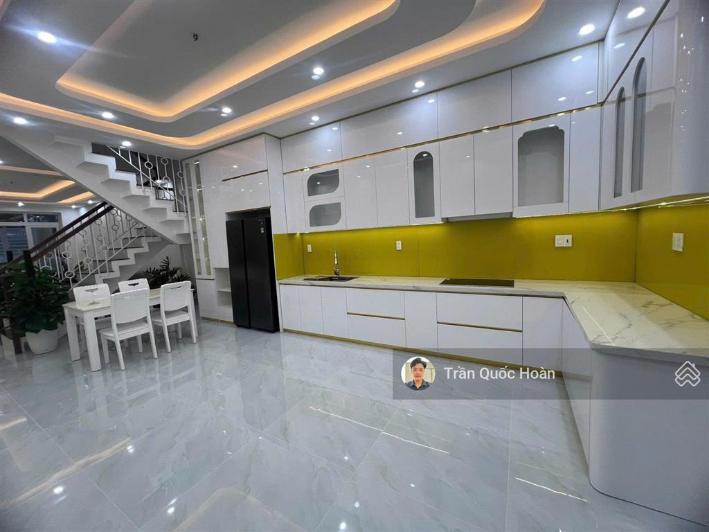Bán nhà mặt tiền nguyễn thiện thuật p. thắng nhất vũng tàu, 100m² thổ cư giá 9,99 tỷ