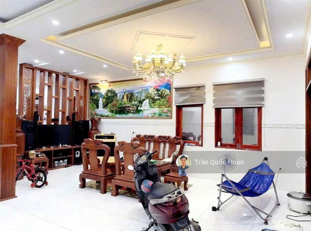 Bán biệt thự hùng vương hòa long bà rịa, 1 trệt 3 lầu 200m2, giá 6,8 tỷ