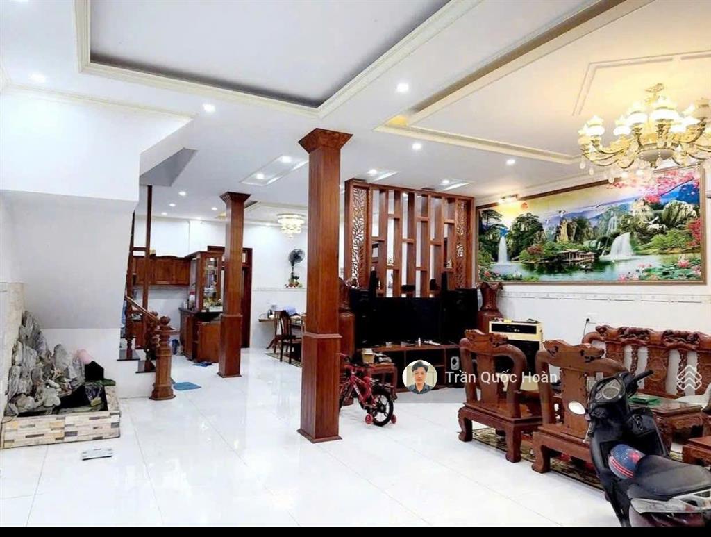 Bán biệt thự hùng vương hòa long bà rịa, 1 trệt 3 lầu 200m2, giá 6,8 tỷ