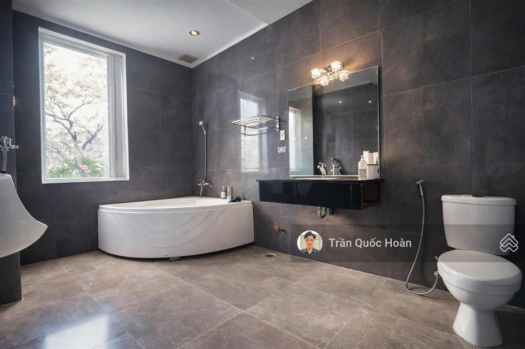 Cho thuê villa hồ bơi long cung vũng tàu, 6pn 9 giường, sức chứa 30 khách, giá 50 triệu/tháng