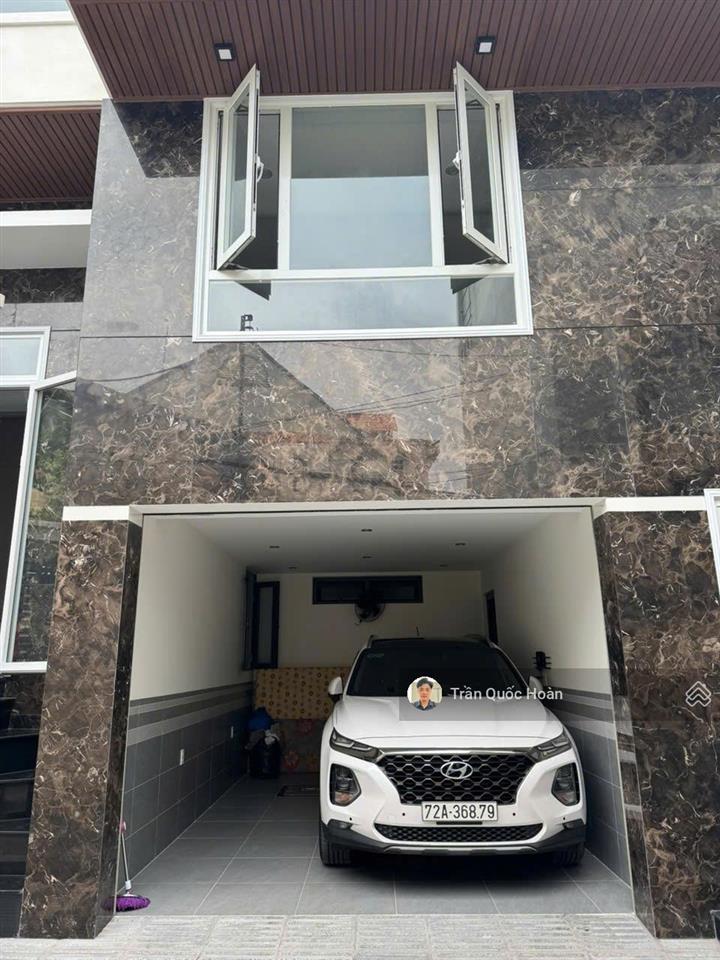 Bán nhà 2 mặt tiền hẻm gần biển vũng tàu, 118m² ngang 7,5m, 6pn, giá 16 tỉ