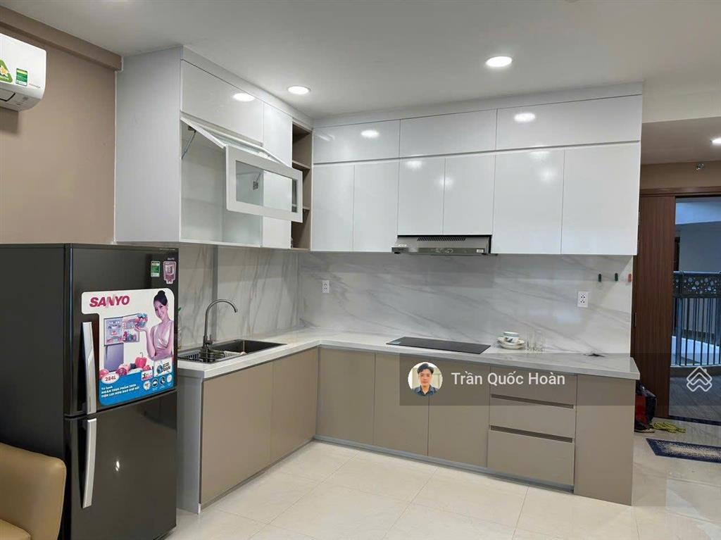 Bán nhanh căn hộ gateway studio tầng cao view biển, 49m2 full nội thất, giá 2,75 tỷ