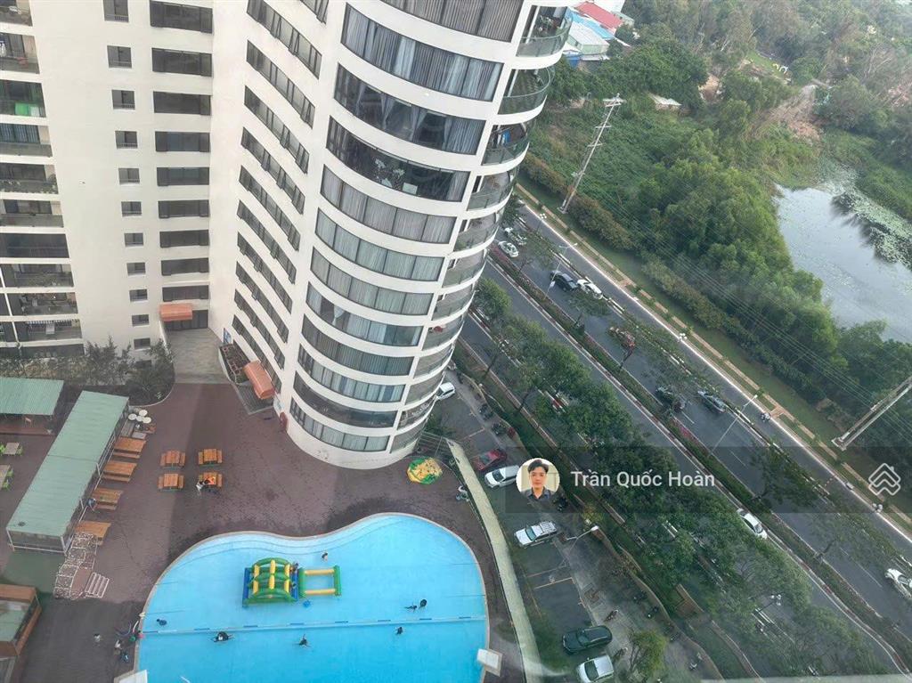 Bán nhanh căn hộ gateway studio tầng cao view biển, 49m2 full nội thất, giá 2,75 tỷ