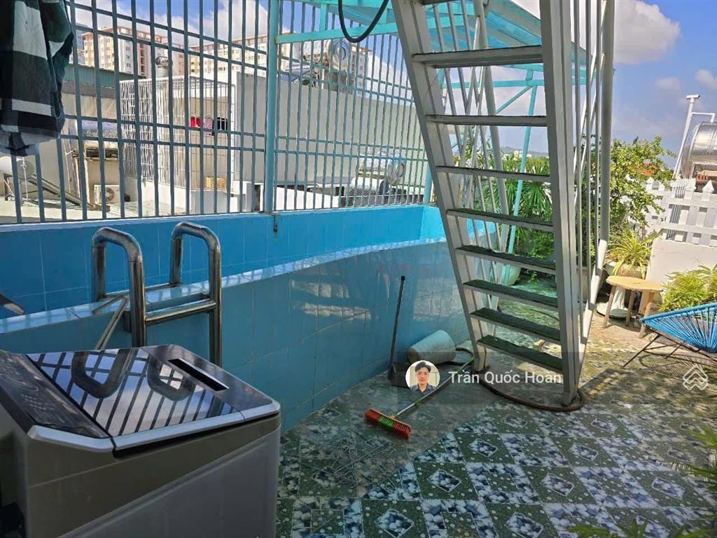 Bán nhà 4 tầng đường vỉa hè kđt chí linh, 65m2, đang cho thuê 13tr, giá 8,5 tỷ