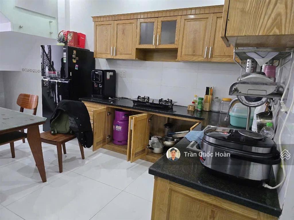 Bán nhà 4 tầng đường vỉa hè kđt chí linh, 65m2, đang cho thuê 13tr, giá 8,5 tỷ