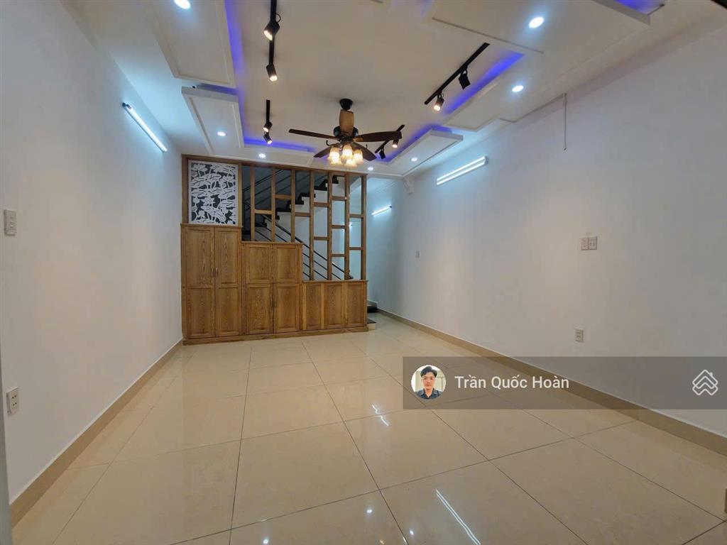 Bán nhà 1 trệt 1 lầu 2 mặt hẻm đường văn cao gần biển bãi sau vũng tàu, 90m2 thổ cư, giá 9,4 tỷ