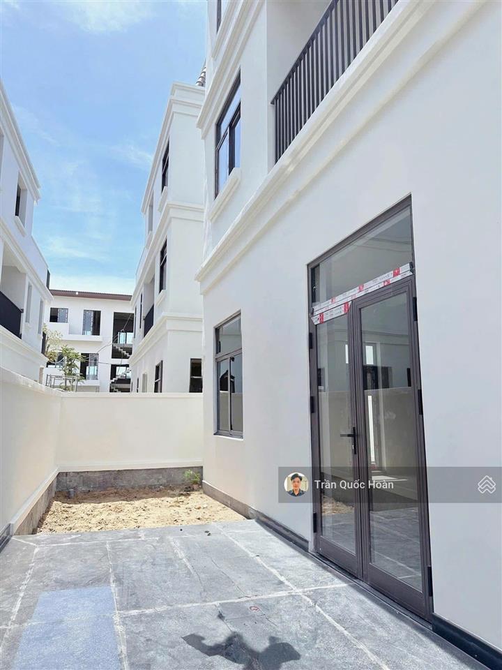 Bán biệt thự song lập lavida 188m, ngang 13m, sử dụng 262m, sổ hồng, giá 14,5 tỷ