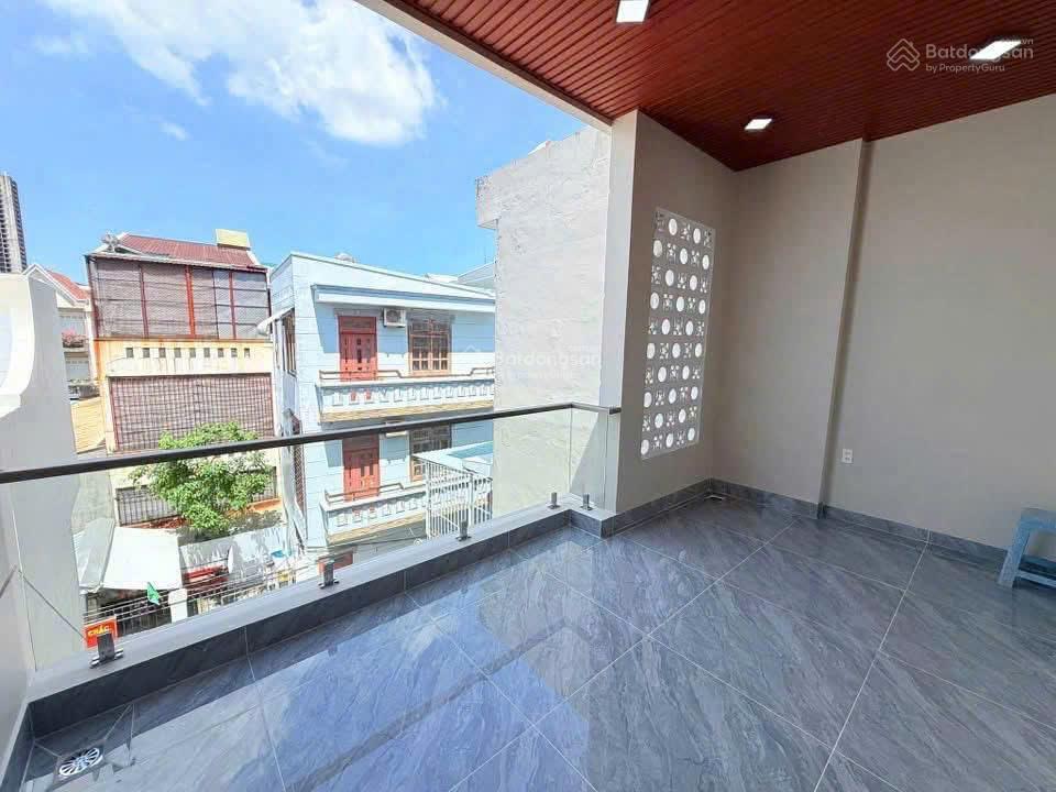 Bán nhà mới đẹp 1 trệt 2 lầu hẻm 40 nguyễn tri phương, 120m, giá 11,9 tỷ