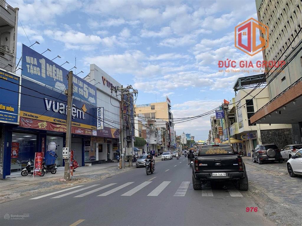 Bán nhà mặt tiền đường 30/4, phường trấn biên, đồng nai, 96,7m2, gía 12,5 tỷ