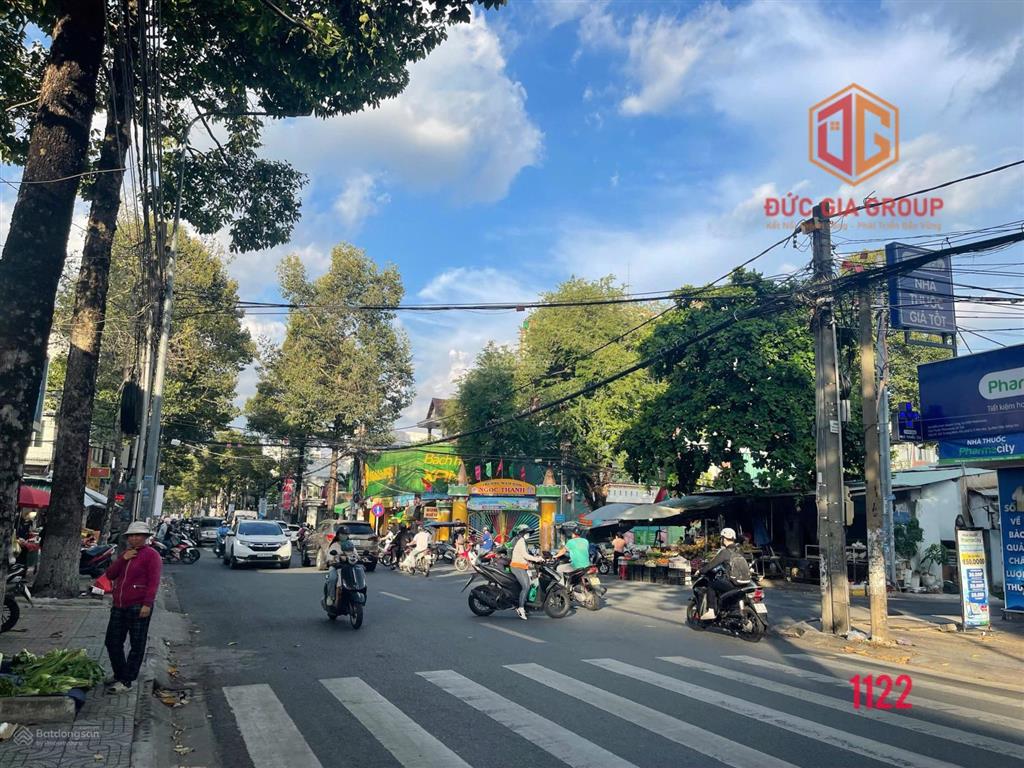 Bán 100m² nhà cấp 4 mặt tiền đường trương định, giá 10,8 tỷ