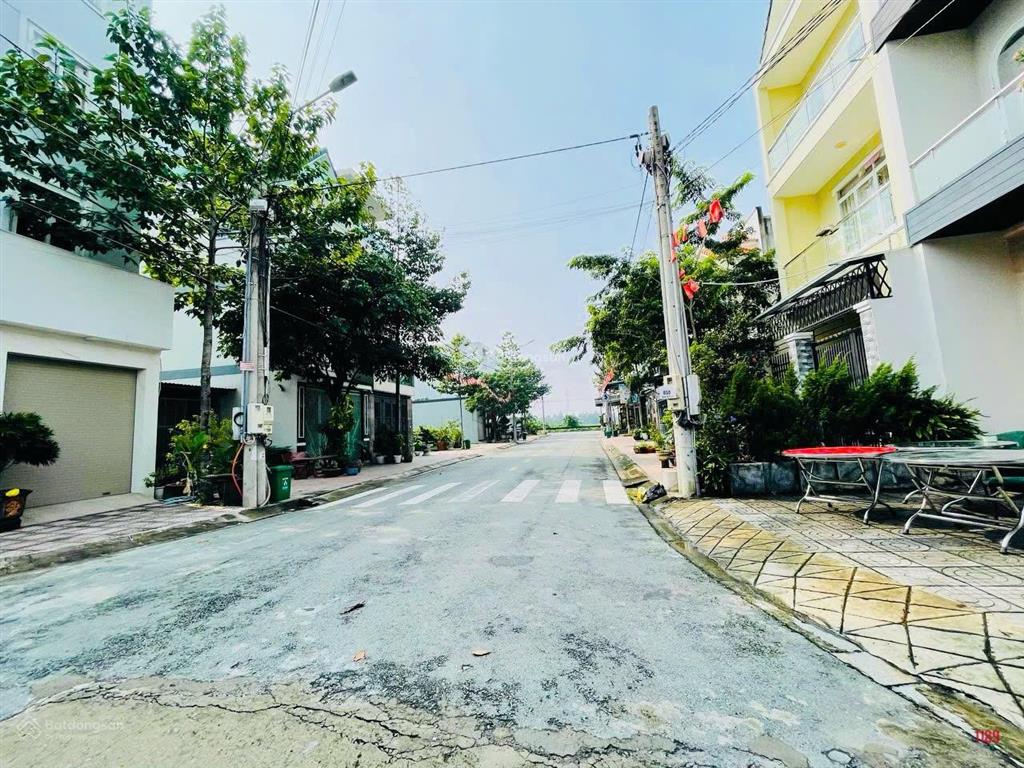 Bán nhà đẹp có thang máy góc 2 mặt tiền kdc phúc hiếu  sẵn dòng tiền