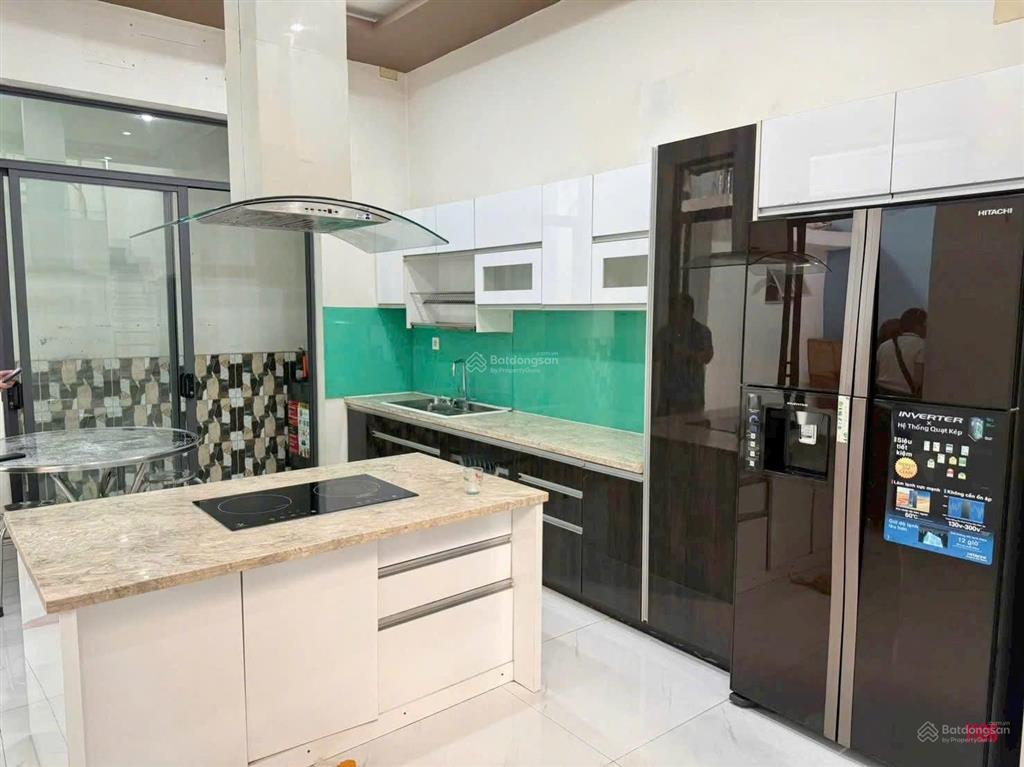 Cho thuê nhà 1 trệt 2 lầu full nội thất khu dân cư d2d giá 22 triệu/tháng