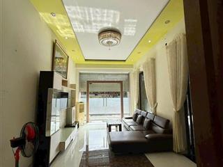 Cho thuê nhà 1 trệt 2 lầu full nội thất khu dân cư d2d giá 22 triệu/tháng