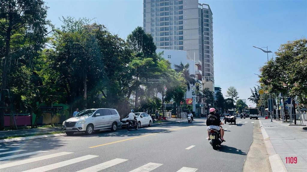 Cho thuê mặt bằng kinh doanh ngang gần 14m đường hà huy giáp