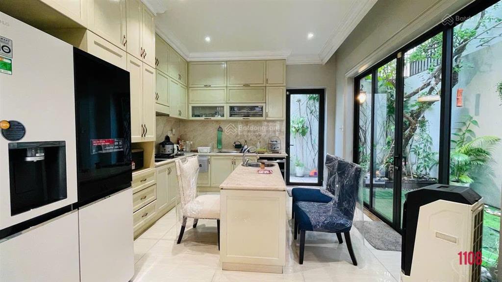 Cho thuê biệt thự hiện đại full nội thất khu d2d, phường trấn biên 264m2