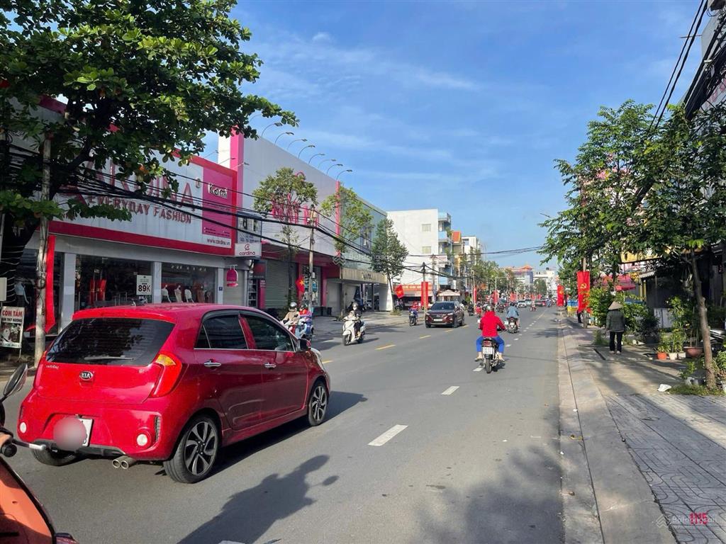 Cho thuê mặt bằng kinh doanh 190m2 ngang 6m đường phạm văn thuận gần vincom giá 45 triệu