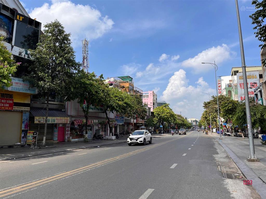 Bán nhà đường 30/4 gần trường học ngô quyền 136m2 giá 8 tỷ