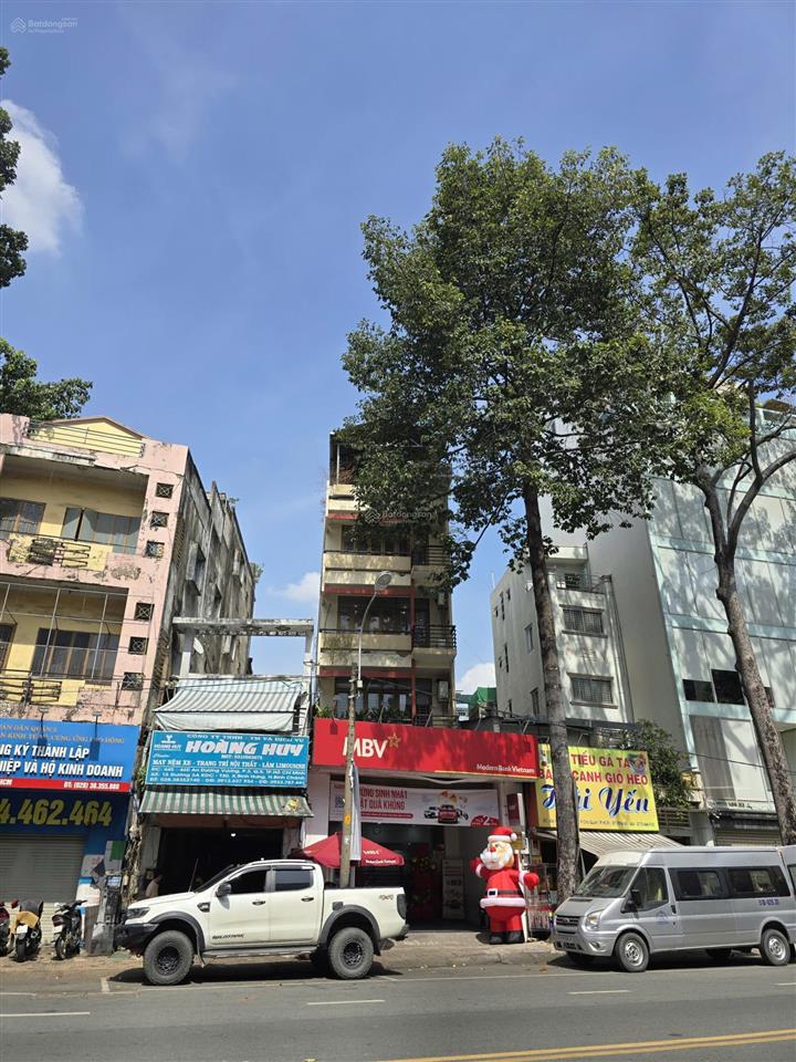 Cho thuê tòa nhà 6 tầng vị trí đẹp 458 đường an dương vương quận 5