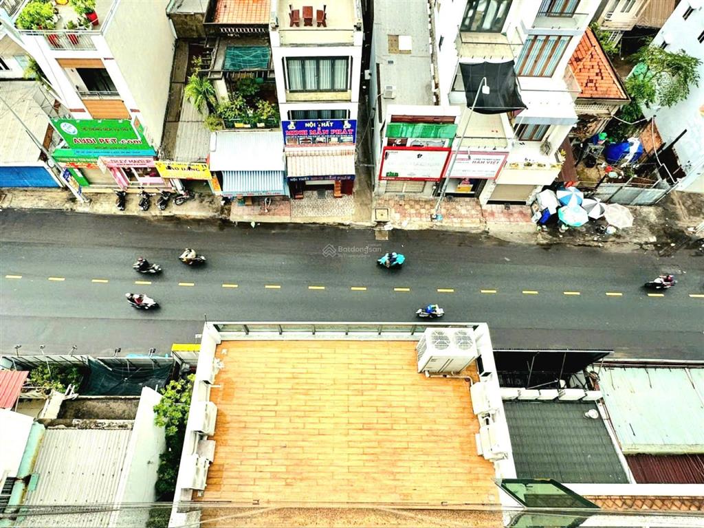 Bán building mặt tiền lạc long quân quận tân bình dòng tiền hơn 3% mỗi năm