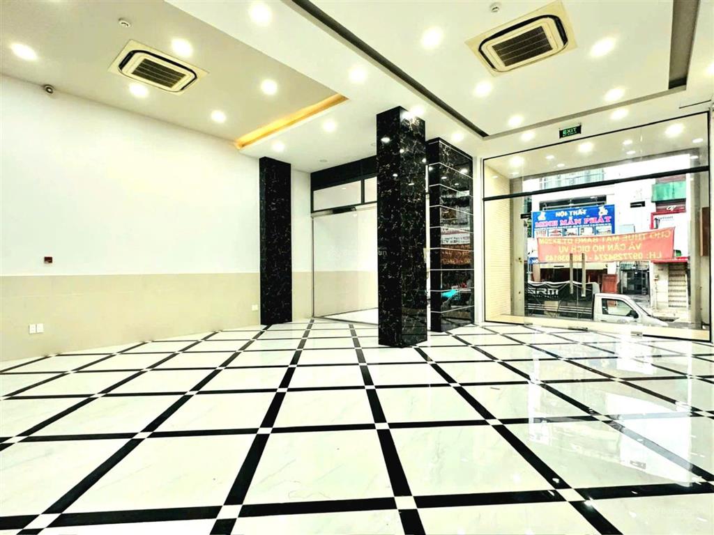 Bán building mặt tiền lạc long quân quận tân bình dòng tiền hơn 3% mỗi năm