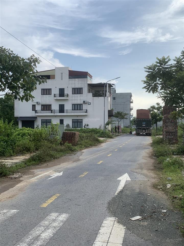 Hạ chào cần bán gấp còn 6,068 tỷ  100m2 thuộc đấu giá khánh tân, xã quốc oai