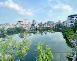 Riêng mặt hồ đầm tròn đội cấn ba đình  vỉa hè ô tô tránh kinh doanh  95m2  39 tỷ