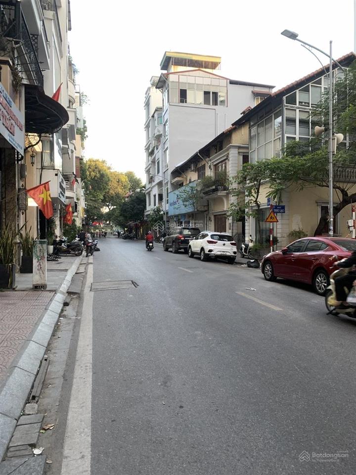 Chính chủ cần bán nhanh căn nhà đẹp tại mặt phố phó đức chính  giá tốt  vị trí đỉnh