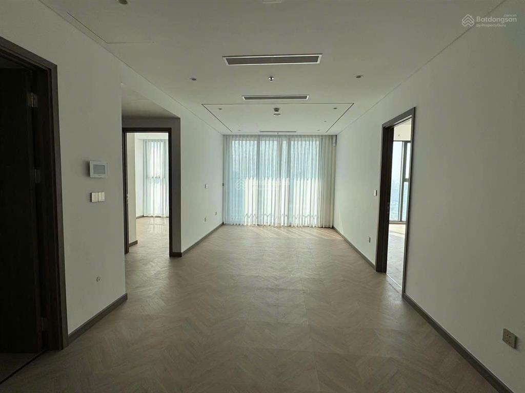 Hàng hiếm  view hồ tây  tầng cao đẹp nhất khu ngoại giao đoàn